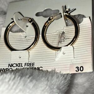 ❤️ 5 for $15 Gold Hoop Earrings